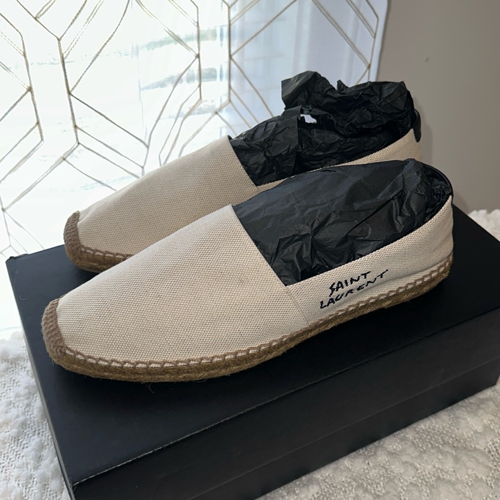 NEW Saint Laurent
Embroidered Espadrilles in Canvas size 43